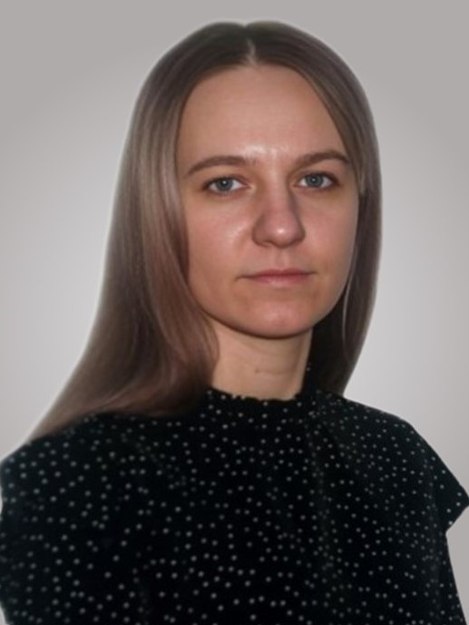 Ивановская Елена Олеговна.
